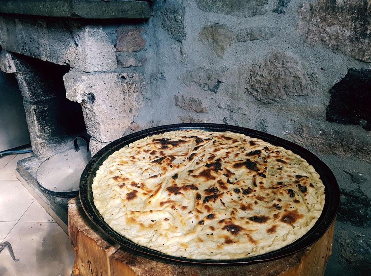 Elbasan Backpacker Hostel Eksteriør billede